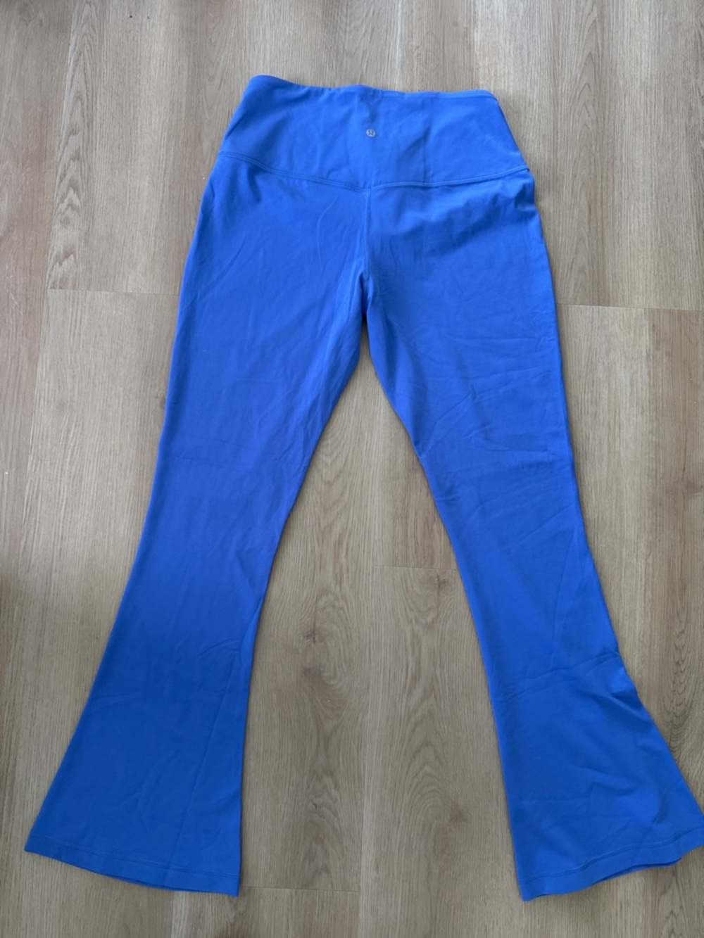 lululemon align high-rise mini-flared leggings 32” - Picture 2 of 3